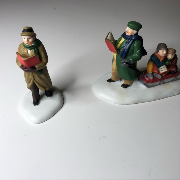 Department 56 Dickens Village – Figurines (lot of 12)  - $60 - Picture 10 of 16